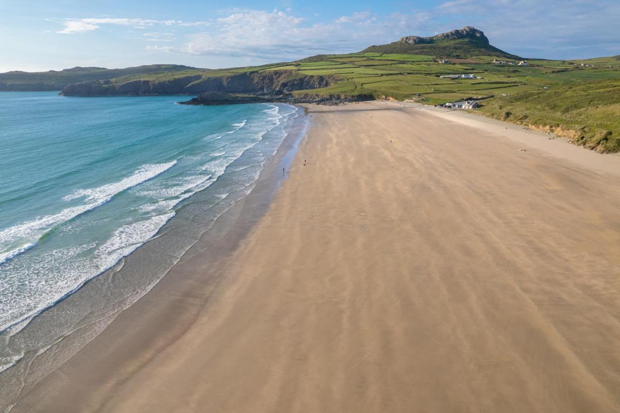 Timber Hill Self Catering Cedar Lodges Broad Haven Extérieur photo