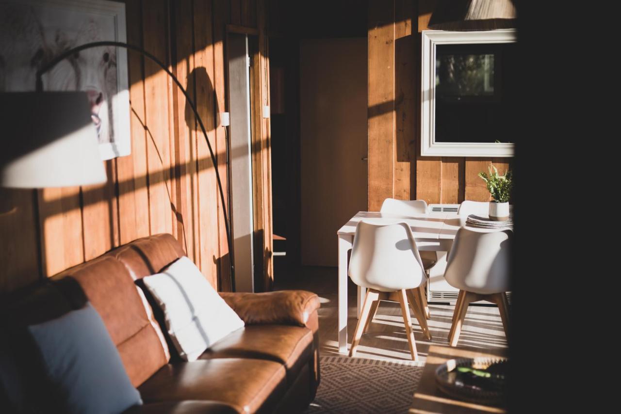 Timber Hill Self Catering Cedar Lodges Broad Haven Extérieur photo