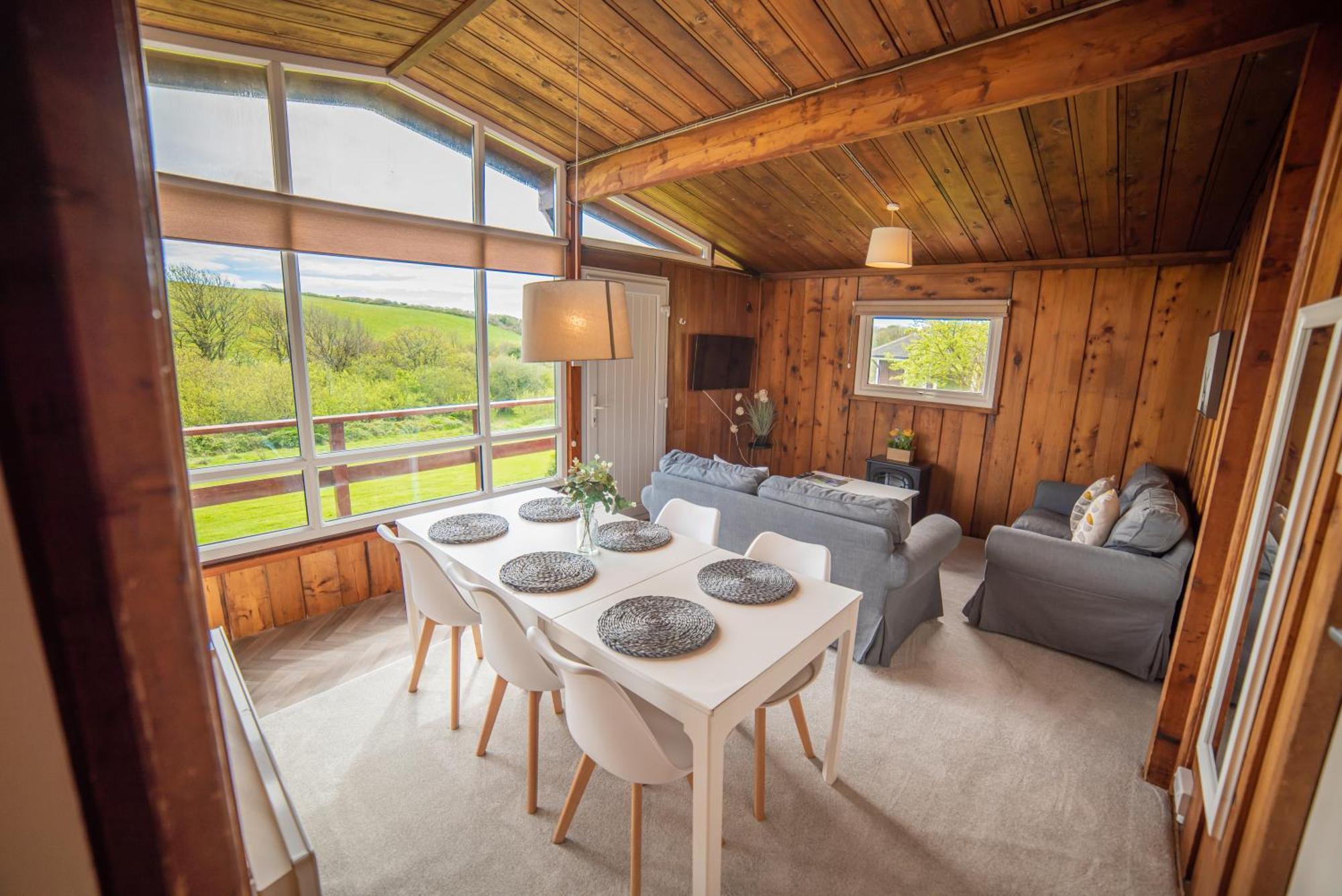 Timber Hill Self Catering Cedar Lodges Broad Haven Extérieur photo