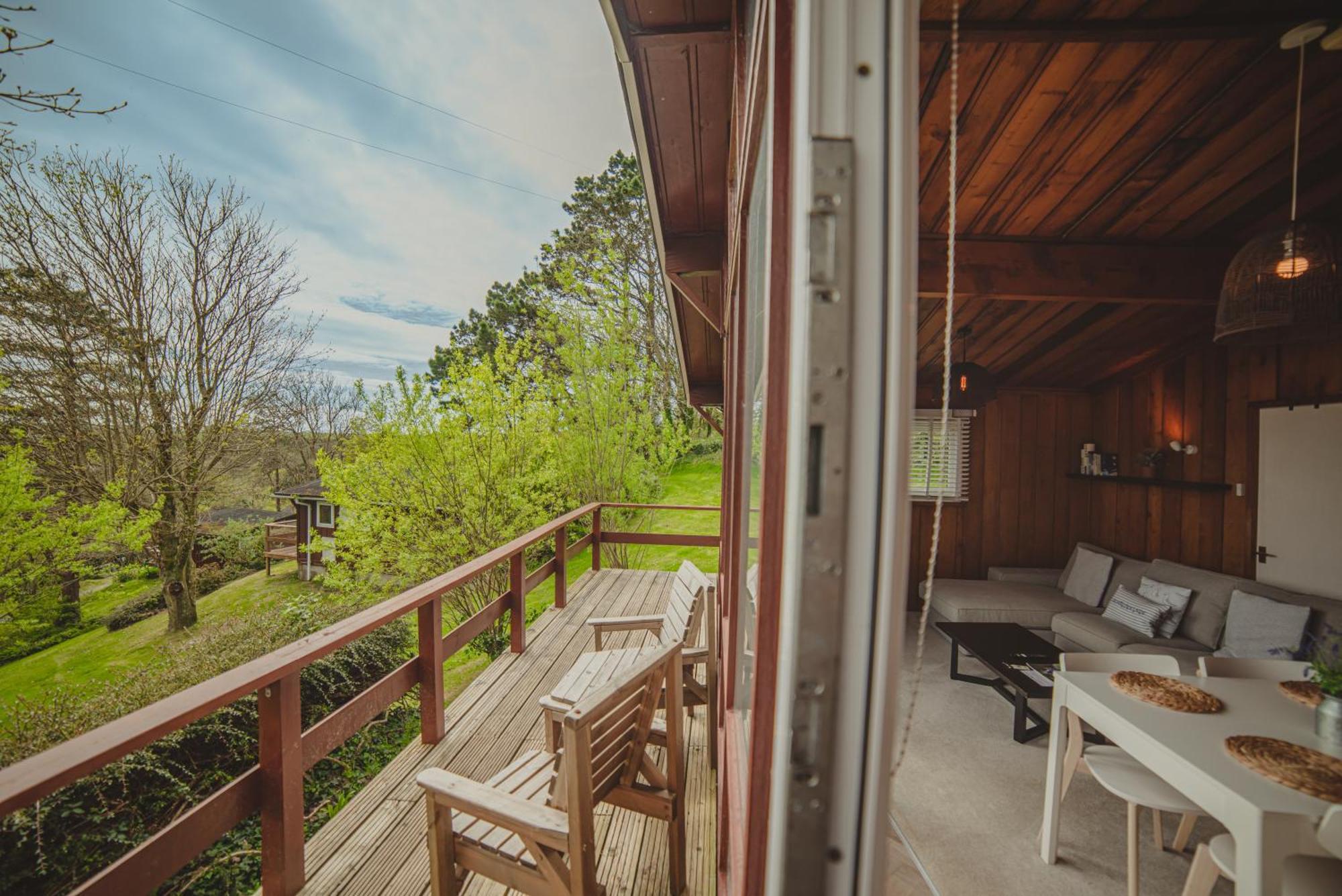 Timber Hill Self Catering Cedar Lodges Broad Haven Extérieur photo
