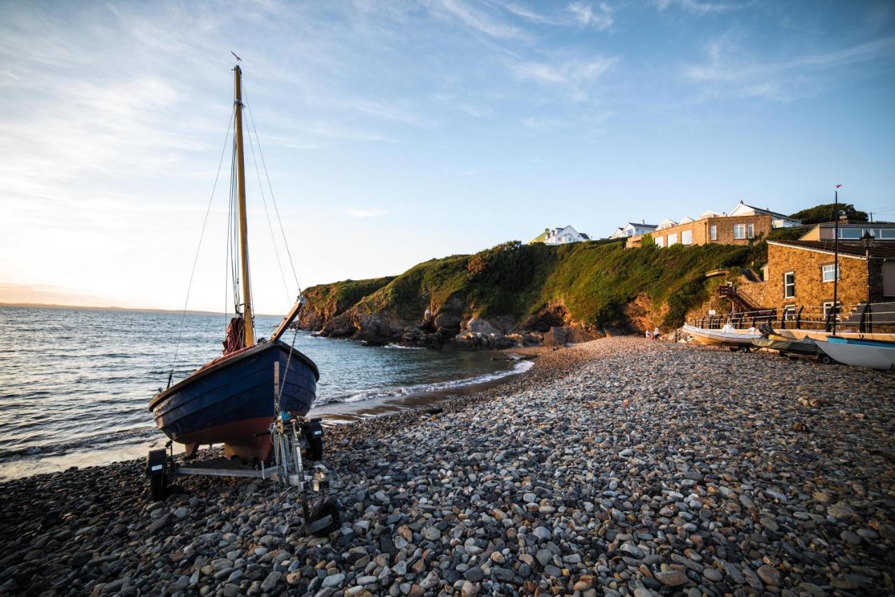Timber Hill Self Catering Cedar Lodges Broad Haven Extérieur photo